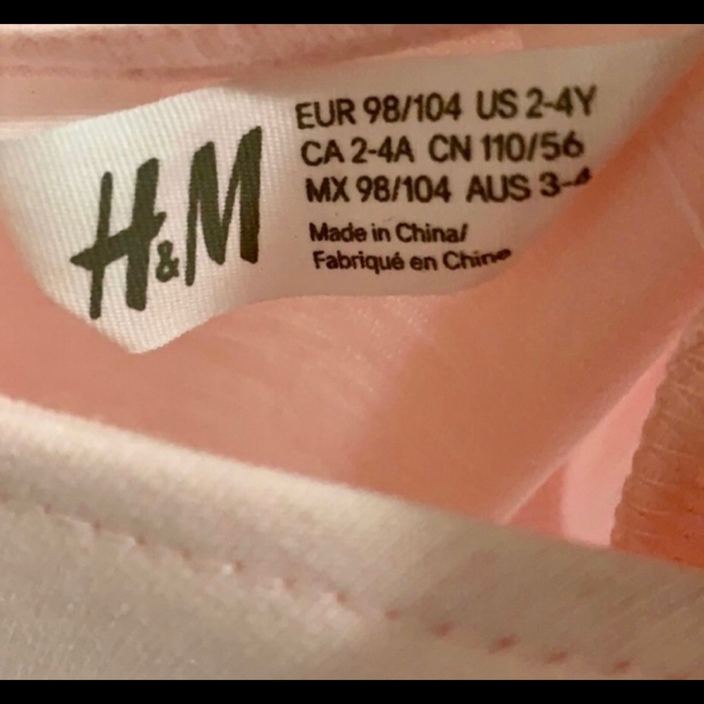 H & M - Picture 2 of 2